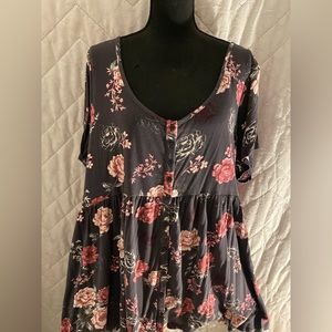 Torrid short sleeve button down empire waist top